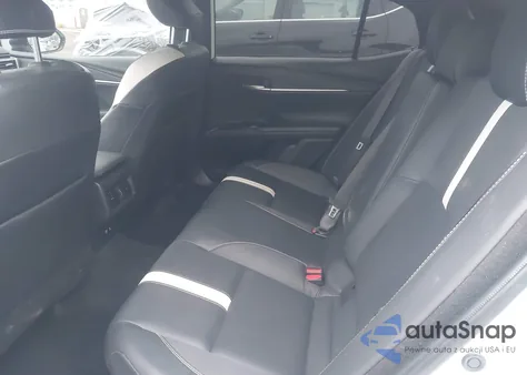 2025 Toyota Camry Se z USA, uszkodzony, nr VIN 4T1DBADK7SU028768